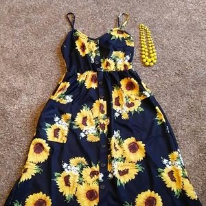 Sunflower dress size medium